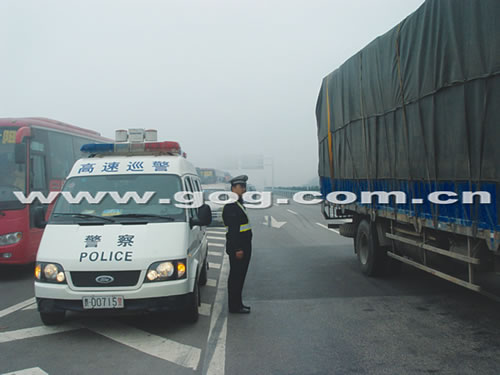 ���F�\���F����·