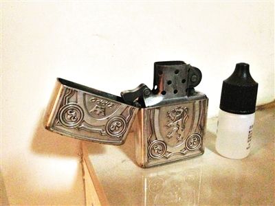 ӛ���]�ĵ�ȼ�ʹ��C(j��)��Сƿ�C(j��)�͡�